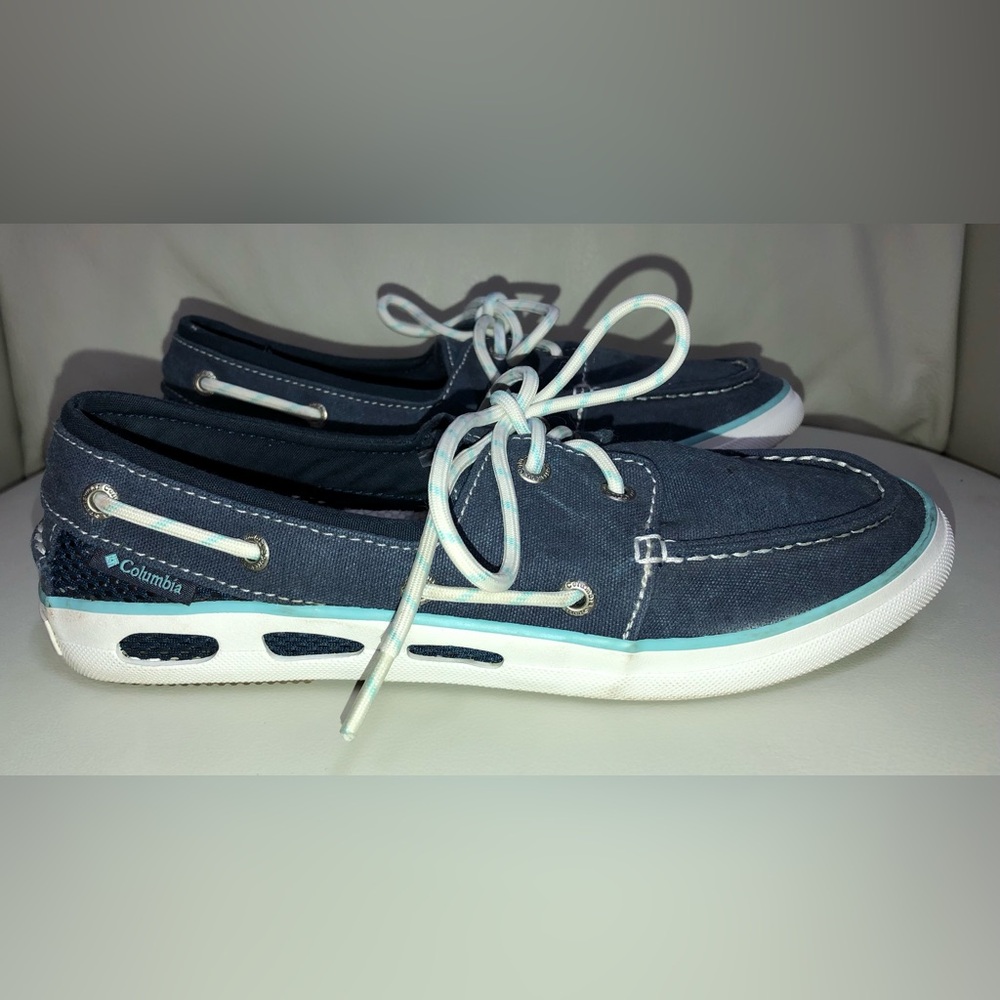 Columbia Women’s size 8.5 US Blue Canvas Breathable Boat non-marking Shoe Casual